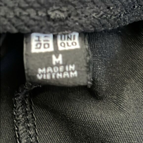 🔥🔥 (2) UNIQLO Elastic Waist Polyester GYM Shorts Men Size Medium - PERFECT - Picture 5 of 5